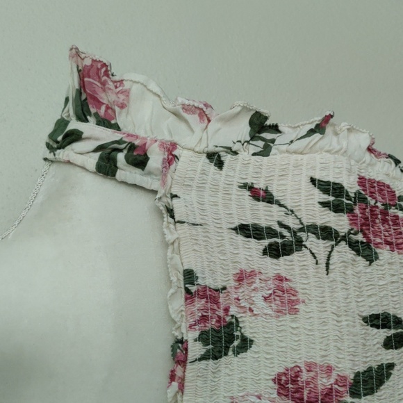 Roses And Ruffles Top - Picture 3 of 9